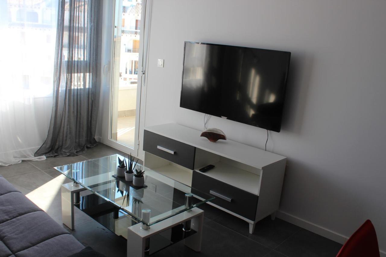 New Apartment With Sea View Of Andrew And Natallia Campoamor Exterior photo