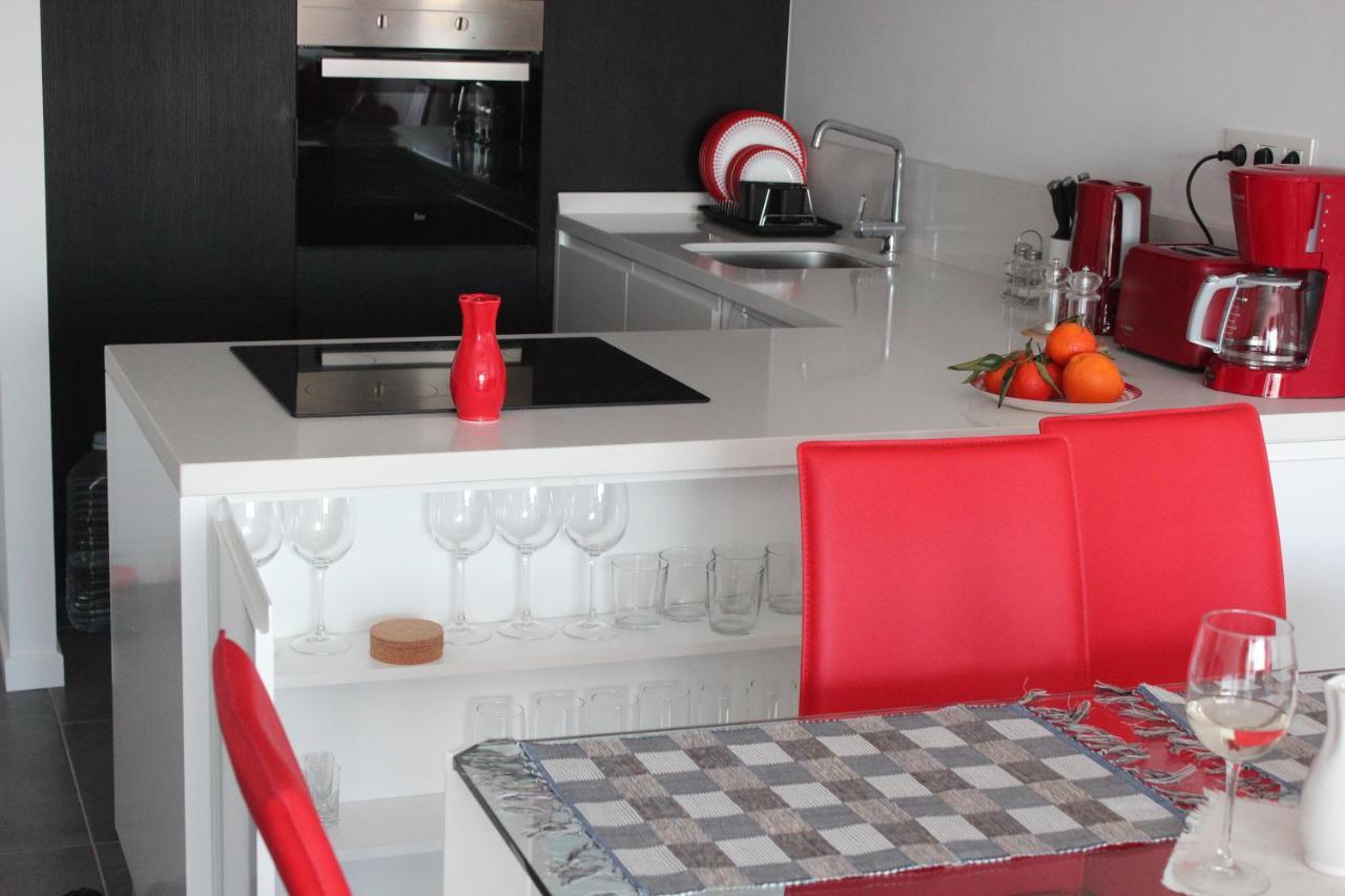 New Apartment With Sea View Of Andrew And Natallia Campoamor Exterior photo